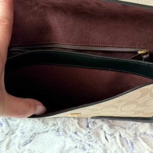 EUC COACH Georgie Shoulder Bag in Blocked Signature Canvas - Picture 12 of 13